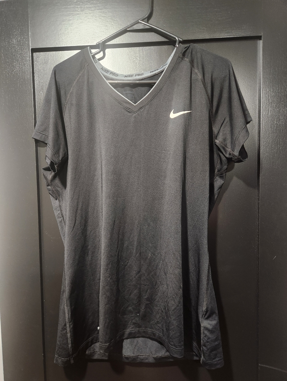 Nike Women’s Black Short-Sleeve Dri-FIT V-Neck Tee